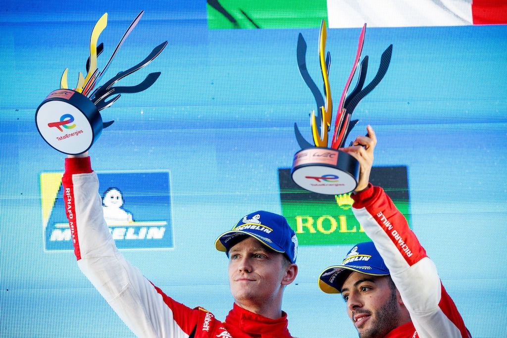 Nicklas Nielsen på podiet i WEC-løb på Spa
(Foto: Ferrari Media)